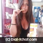Jolie italienne de passage a Paris