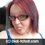 Secrétaire coquine aimant sucette