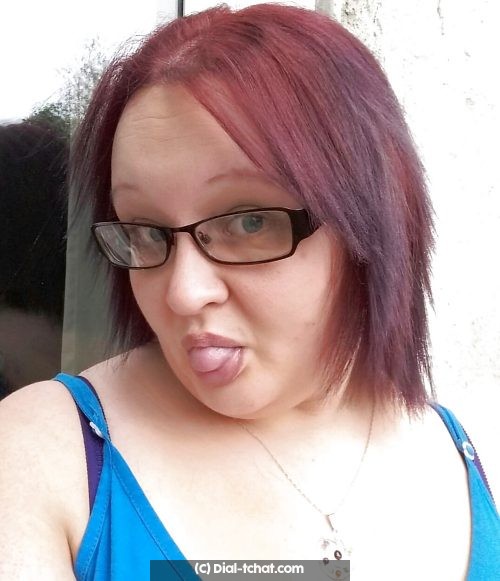 Secrétaire coquine aimant sucette