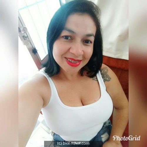 Femme brune et ronde de Dijon pour un dialogue coquin